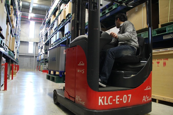Global distribution center ASML